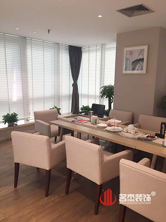 办公室番茄视频黄色APP下载链接设计.jpg